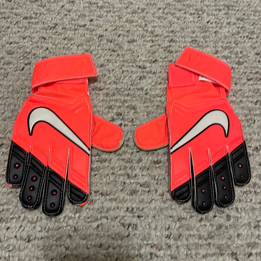 Youth Soccer Goalie gloves